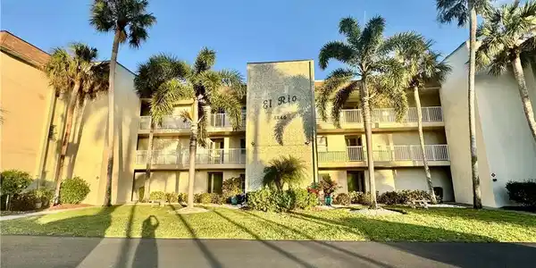 4840 Golf Club CT