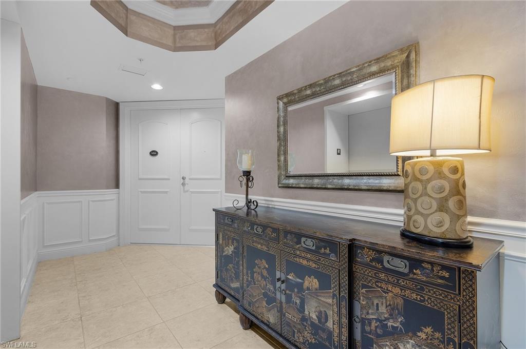 Image 3: Private, secure elevator lobby