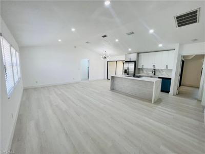 24 NE 20th CT