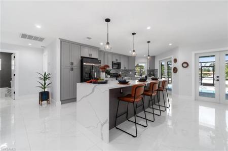 2107 W Tobago CIR