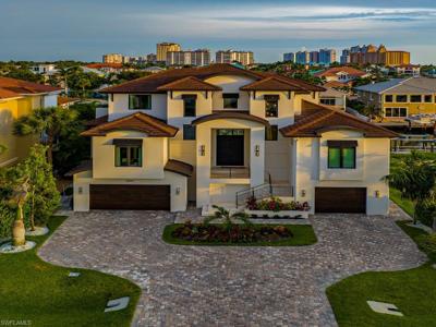 380 Trade Winds AVE