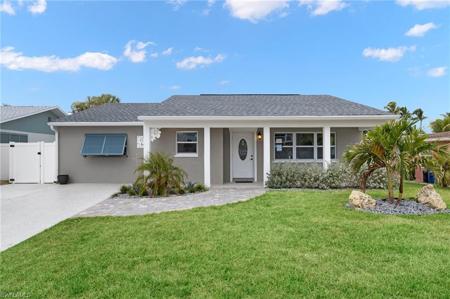 195 Hibiscus DR