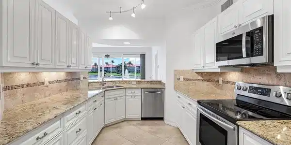 255 Waterside CIR