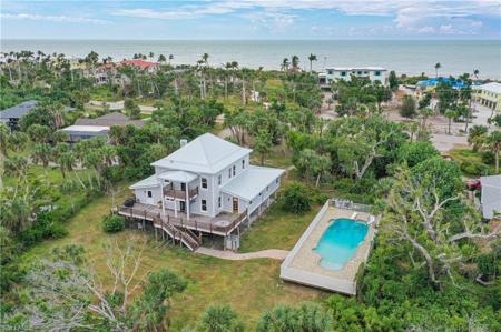 3526 W Gulf DR