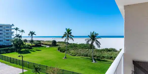 260 Seaview CT