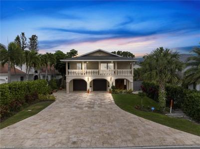 10242 Vanderbilt DR