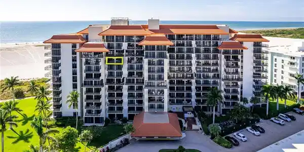 180 Seaview CT