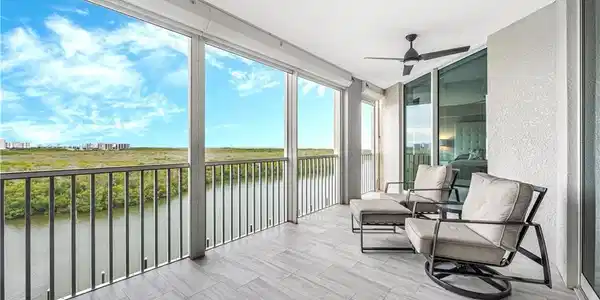 425 Dockside DR