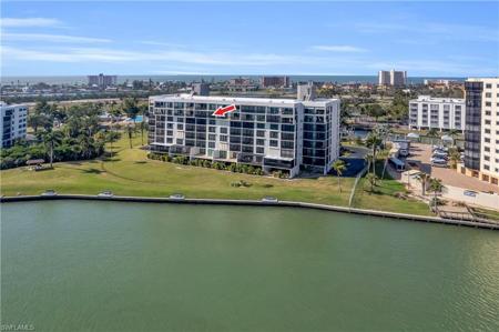 4253 Bay Beach LN