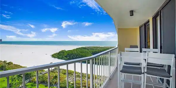 380 Seaview CT
