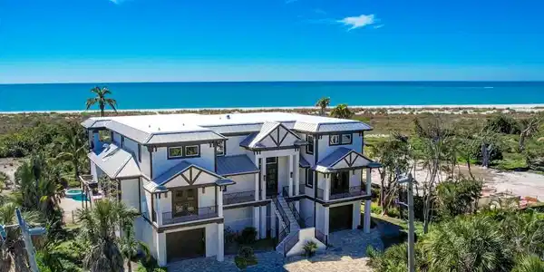 4731 Rue Belle Mer