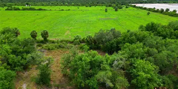 27043 Las Lomas DR