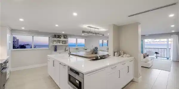 9051 Gulf Shore DR