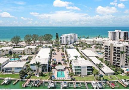 2100 Gulf Shore BLVD N