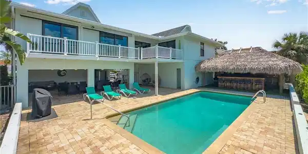 252 N Barfield DR