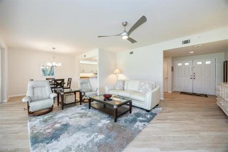 798 Eagle Creek DR