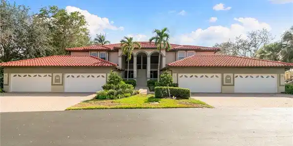 160 Waterside CIR