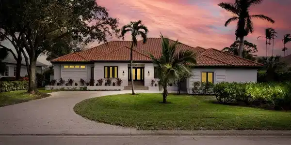 27441 Country Club DR