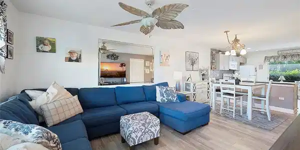 731 W Elkcam CIR