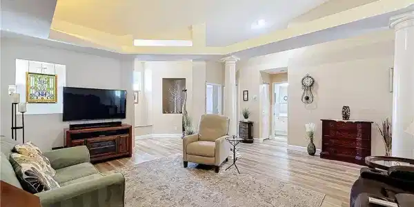 28621 Carriage Homes DR