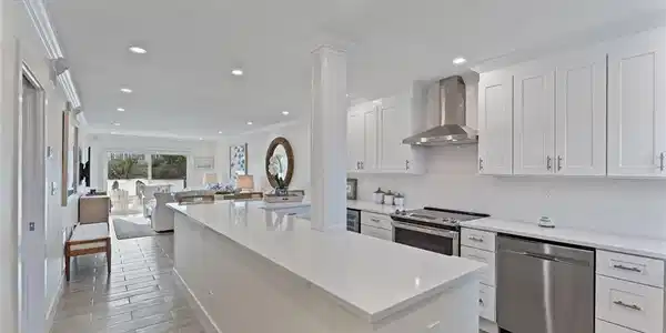 1208 Edington PL