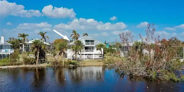 1322 Sand Castle RD