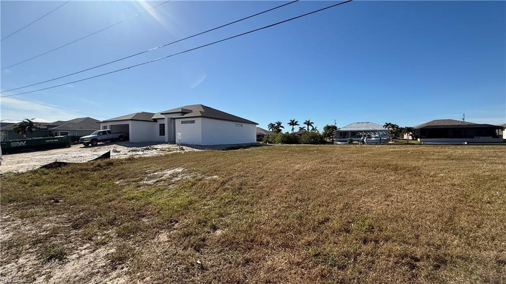 Image 3: View of yard