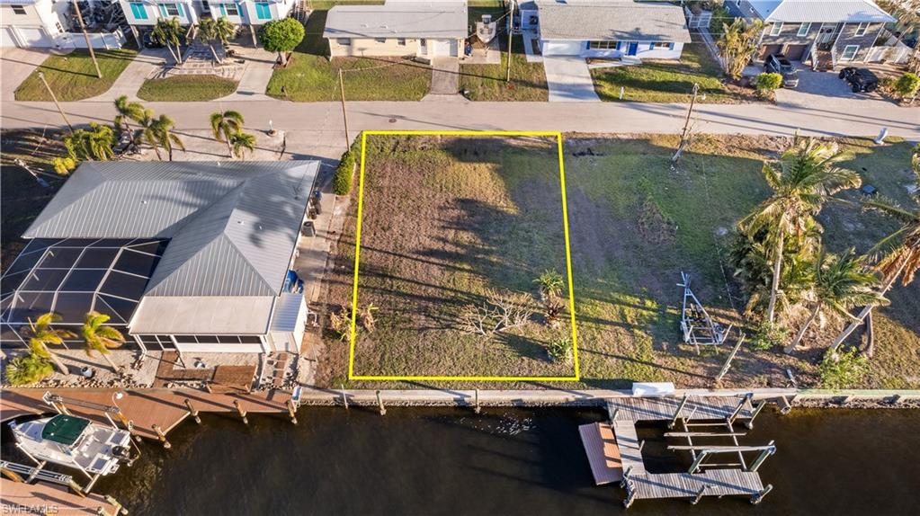 Image 3: Drone / aerial view