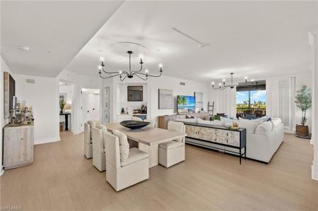8720 Bay Colony DR