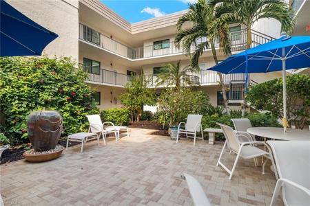 788 Park Shore DR