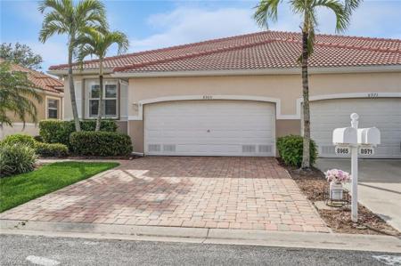8965 Baytowne LOOP