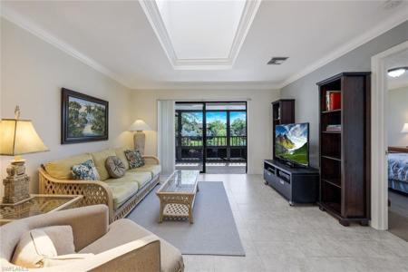 5259 Treetops DR