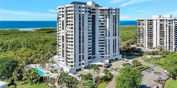 6001 PELICAN BAY BLVD