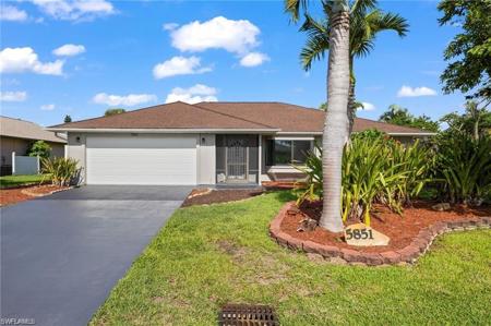 5851 Lincoln RD