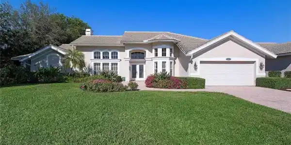 812 Bentwood DR