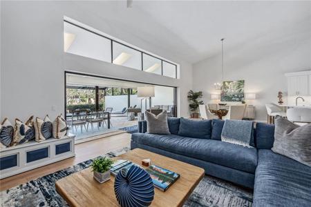 176 Cypress View DR
