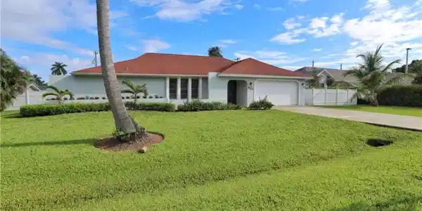 859 94th AVE N