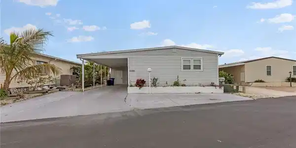 4685 Kahlua LN