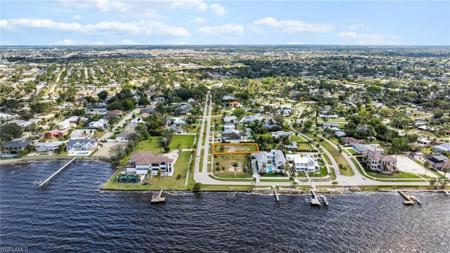 1212 Twin Palm DR
