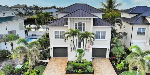12219 Siesta DR