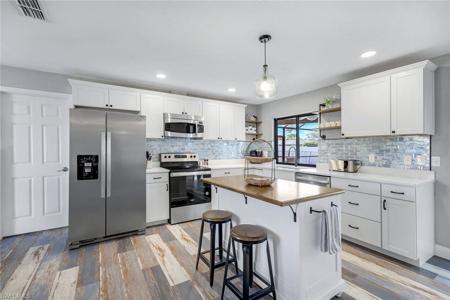 1416 SW 52nd TER
