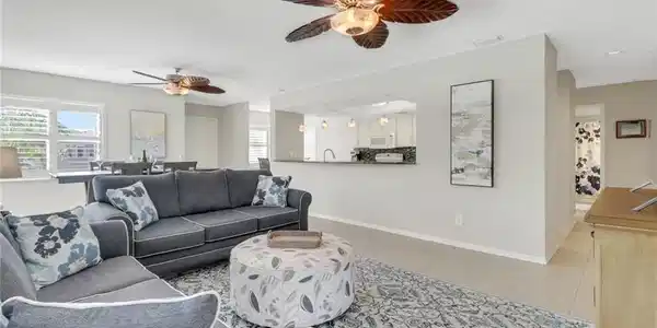 537 Club Side DR