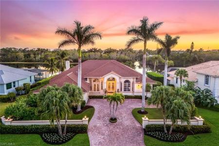 4574 Lighthouse LN