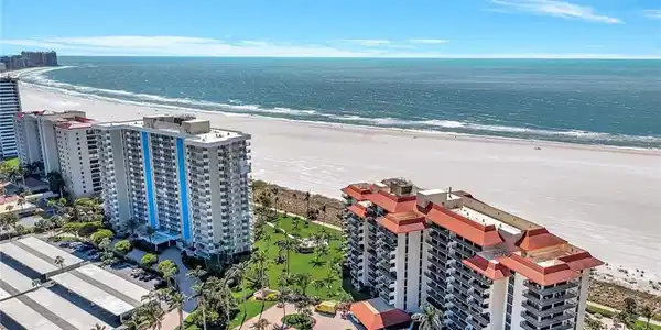 180 Seaview CT