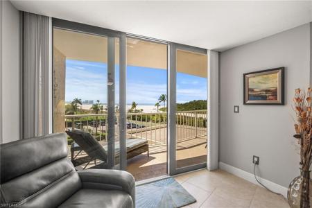 380 Seaview CT