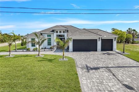 2590 Surfside BLVD