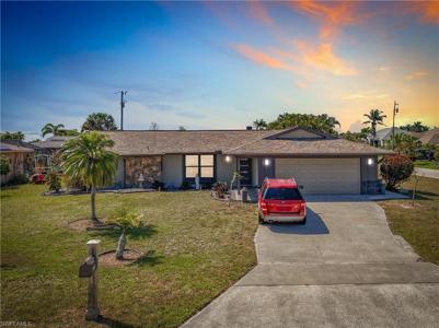 432 SW 38th ST