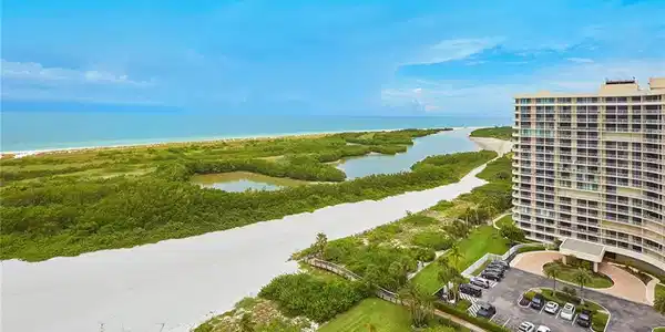 320 Seaview CT