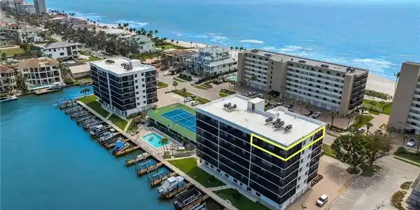 10482 Gulf Shore DR