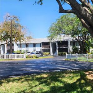 4641 Lakeside Club BLVD